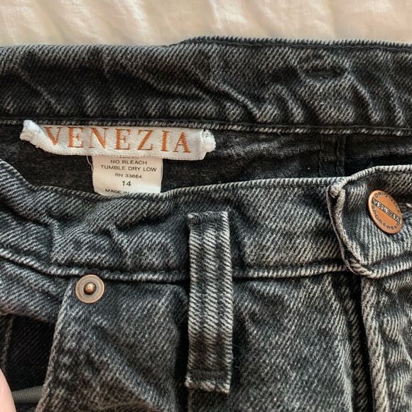 Vintage Black Venezia Mom Jeans | Size 14 (fits more like 10-12) - Picture 3 of 3